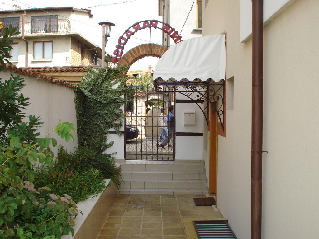 Guest House Ianis Paradise Nessebar Exterior foto